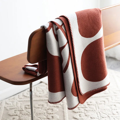 Plush Deluxe Sofa Bedspread Scandinavian Patterned Shawl Household Decor 2026 – Jacquard Imitation Cashmere Throw Blanket