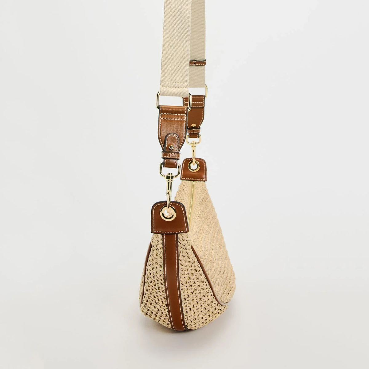 hobo style, crossbody, for beach & summer – Light women's woven straw shoulder bag