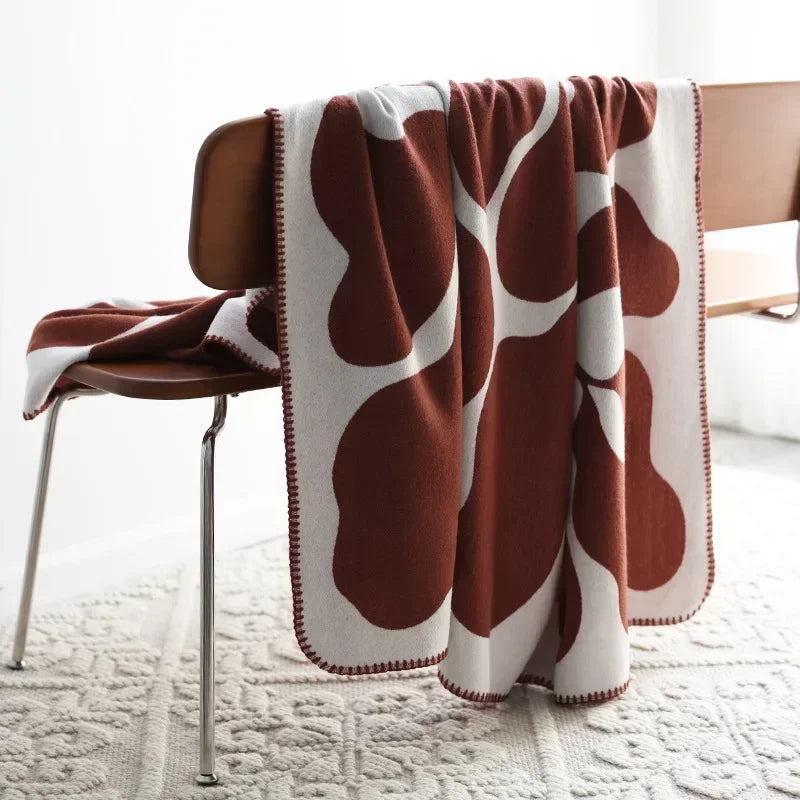 Plush Deluxe Sofa Bedspread Scandinavian Patterned Shawl Household Decor 2026 – Jacquard Imitation Cashmere Throw Blanket