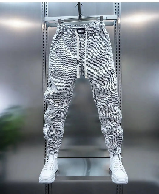 Casual Patterned Men's Trousers with Adjustable Fit and Breathable Fabric, Modern Design for Stylish Comfort-1