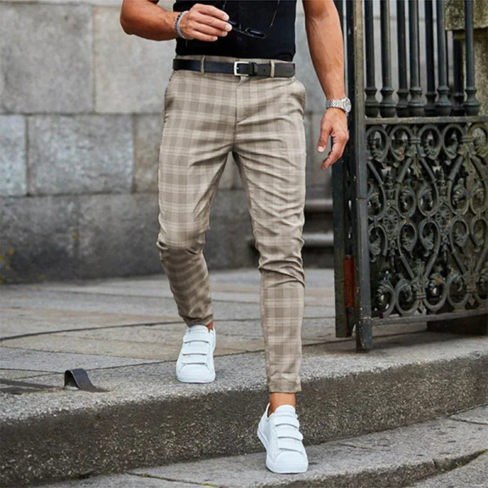 Stylish men's chino pants – slim fit, moisture-wicking fabric, for casual outings 0