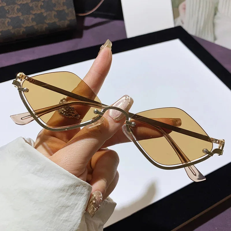 Trendige Damen-Sonnenbrille – halbrahmiger, diamantförmiger Rahmen, Metall, für Outdoor-Aktivitäten 12