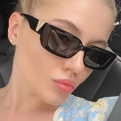 Trendige Damen Sonnenbrille – quadratisches Metall-Design, retro, für den Alltag 1