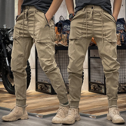Versatile men's cargo pants – modern fit, stretchy fabric, for outdoor adventures 2