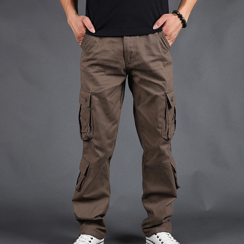 Versatile men's cargo pants – trendy fit, durable fabric, for casual outings 6