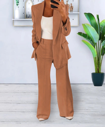 Versatile women's suit – oversized blazer and straight-leg trousers, stretchy polyester, for work or casual outings 4