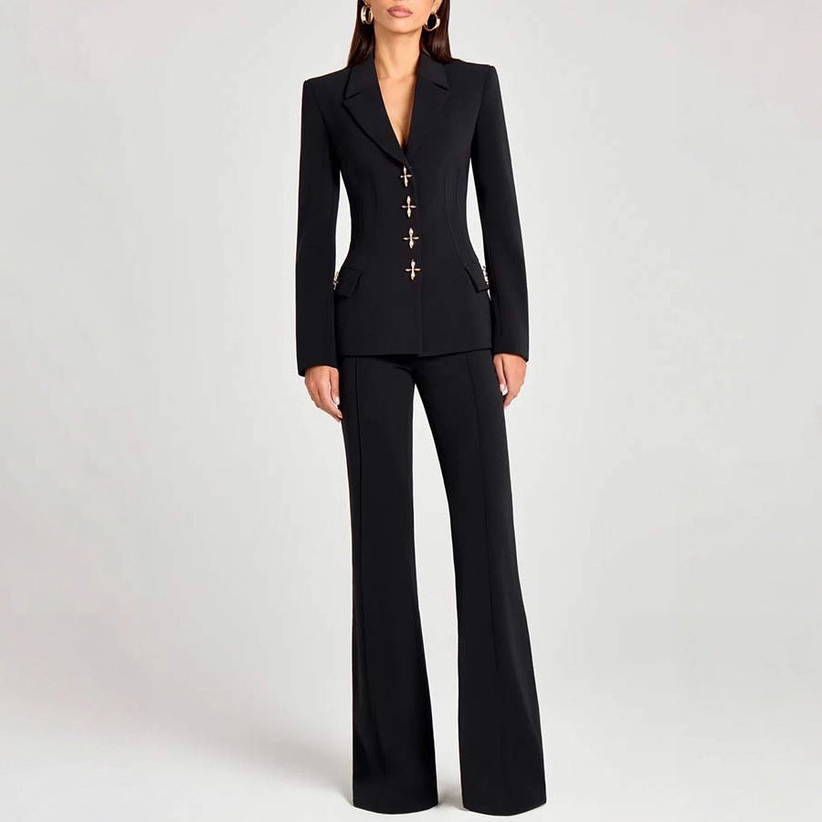 tailored, polyester, office wear – Fitted women's long-sleeve blazer with classic design