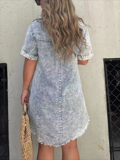 Relaxed Denim Dress for Women, Comfortable Fit, Versatile Knee-Length Style for Casual and Semi-Formal Occasions-3