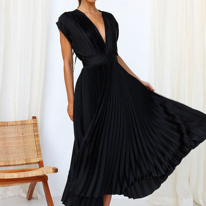 Elegant V-Neck Women's Dress in Luxurious Fabric, Versatile Cocktail and Formal Dress for Day-to-Night Wear-4