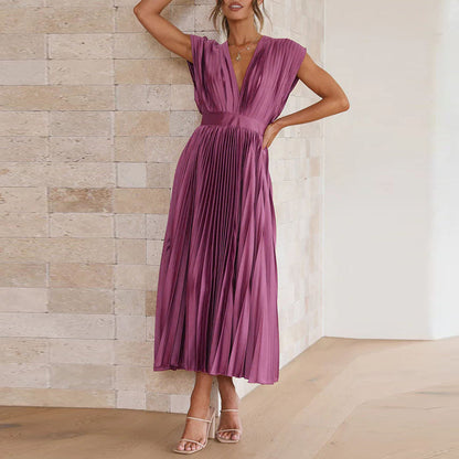 Elegant V-Neck Women's Dress in Luxurious Fabric, Versatile Cocktail and Formal Dress for Day-to-Night Wear-3