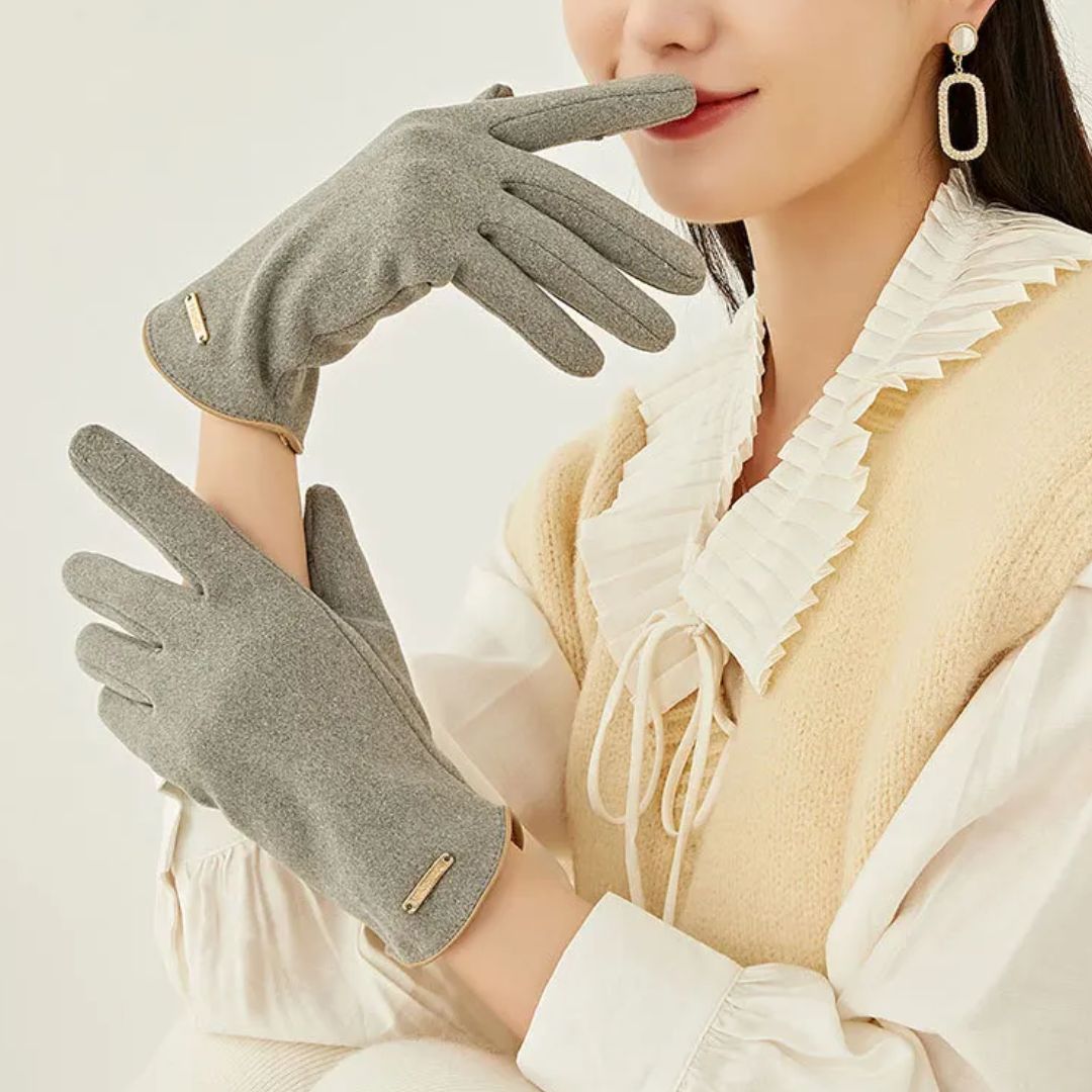 Plush Timeless Women Suede Gloves - Fitted, Cashmere Lined