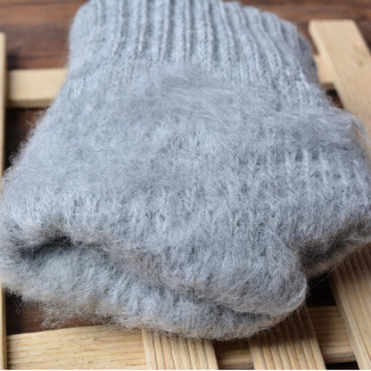 Womens Stretchy Knit Gloves - Stretch-Fitted, Wool Blend